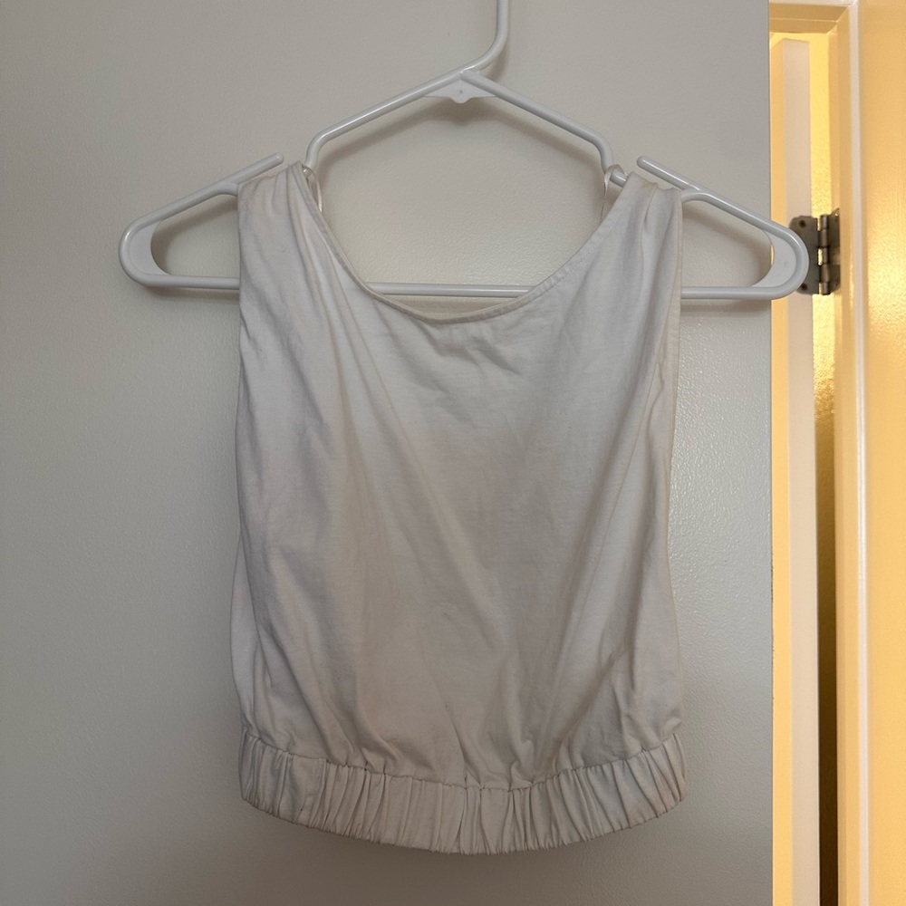 Zara White Crop Top with Sleek Design